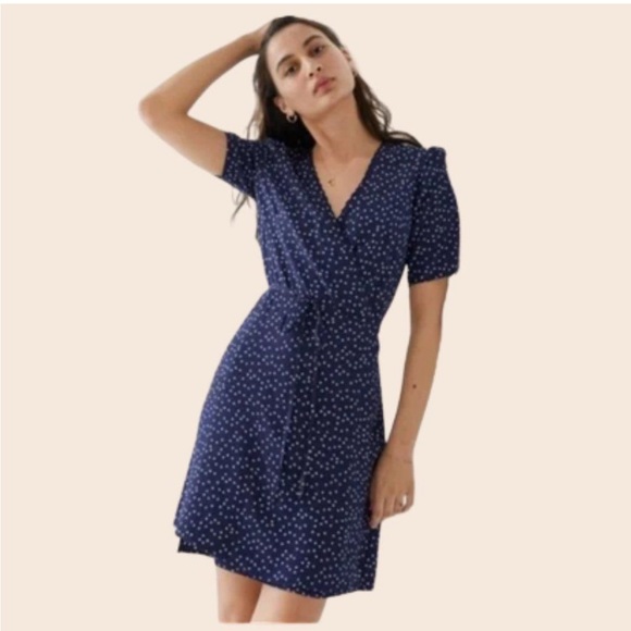 & Other Stories Dresses & Skirts - & Other Stories Navy & White Micro Ditsy Floral Wrap Mini Dress Size 0